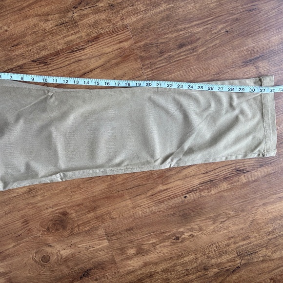 Banana Republic Tan Chino Khaki - Picture 4 of 7